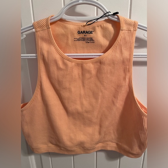 Garage Seamless Crop Top - Picture 3 of 4